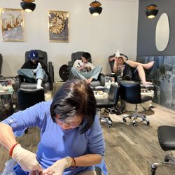 City Nail Spa - Employees