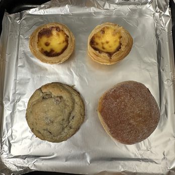 Paderia Bakehouse - Portuguese egg tarts, malasadas, and sea salt chocolate chip cookies - Desserts Near Me - Fountain Valley, California