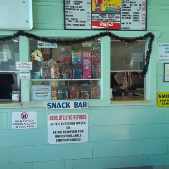Keough's Hot Springs - Check in area and snacks - Swimming Pools Near Me - Bishop, California