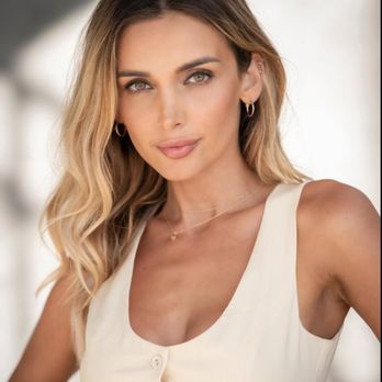 CSquared Beauty - Headshot photography for model, speaker and author, Kacie Margis - Makeup Artists Near Me CSquared Beauty - Headshot photography for model, speaker and author, Kacie Margis - Makeup Artists Near Me