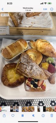 Paris Baguette by null