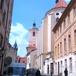 Bazilika sv. Jakuba - pohľad z Rybnej