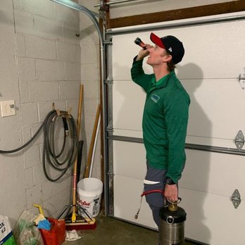 Teacher's Spraying Service - Pest Control Near Me - Saint Louis, Missouri Teacher's Spraying Service - Pest Control Near Me - Saint Louis, Missouri