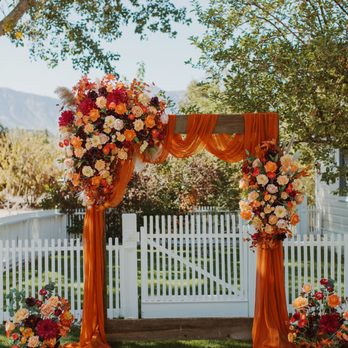 Timeless Arches - Floral Designers Near Me - Nevada City, California Timeless Arches - Floral Designers Near Me - Nevada City, California