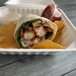 FINS - TropiCali Cuisine - Hawaii 5-O