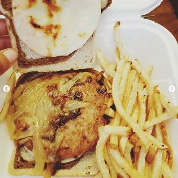 Pig Minds Brewing - Patty Melt with Beyond Meat patty. - Brewpubs Near Me - Machesney Park, Illinois Pig Minds Brewing - Patty Melt with Beyond Meat patty. - Brewpubs Near Me - Machesney Park, Illinois