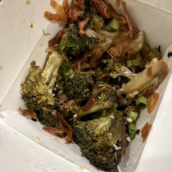 Pow Pow - Garlic Broccoli - Asian Fusion Near Me - Washington, DC, District of Columbia