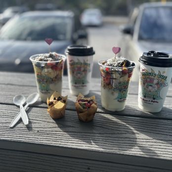Magic Bus on Sanibel - Coffee, Yogurt parfait and mini cow muffins. - Ice Cream & Frozen Yogurt Near Me - Sanibel, Florida Magic Bus on Sanibel - Coffee, Yogurt parfait and mini cow muffins. - Ice Cream & Frozen Yogurt Near Me - Sanibel, Florida