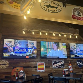Tap Room - TVs seating - Sports Bars Near Me - Bay Shore, New York Tap Room - TVs seating - Sports Bars Near Me - Bay Shore, New York
