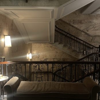 The London EDITION - Hotels Near Me - London, XGL