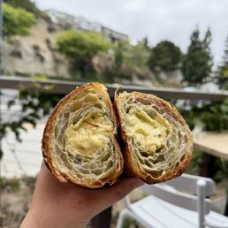 Pistachio Croissant