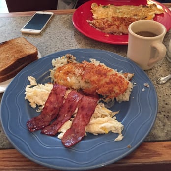 Cooper Town Diner - Omelettes and turkey bacon and hash browns..oh my - Diners Near Me - New York, New York Cooper Town Diner - Omelettes and turkey bacon and hash browns..oh my - Diners Near Me - New York, New York