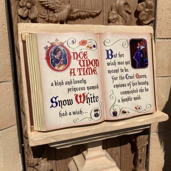 Snow White's Enchanted Wish - Amusement Parks Near Me