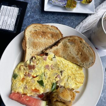 Petite Pump Room - Western omelette - perfect portion good toast - Caribbean Near Me - St. Thomas, Virgin Islands