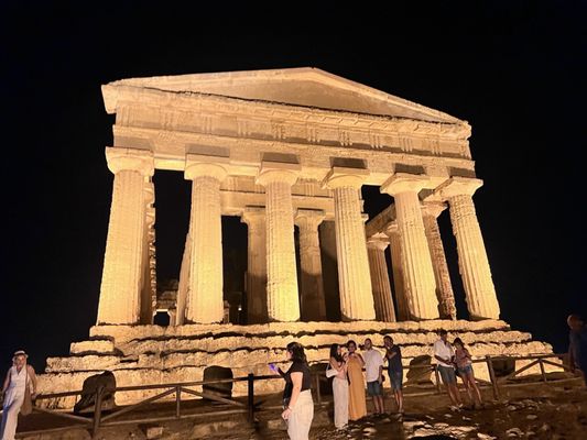 Temple of Heracles by null