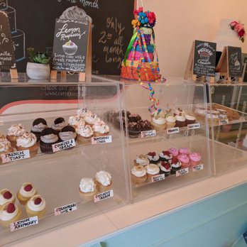 Oh Yeah Cakes - Bakeries Near Me - San Antonio, Texas Oh Yeah Cakes - Bakeries Near Me - San Antonio, Texas