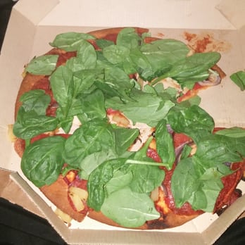 Pizza Hut - They just threw unwashed raw spinach on top. - Pizza Near Me - Denton, Texas