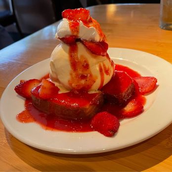 Ke'e Grill - Strawberry shortcake - Seafood Near Me - Juno Beach, Florida Ke'e Grill - Strawberry shortcake - Seafood Near Me - Juno Beach, Florida