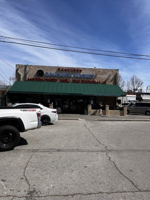 New Bangluck Market by null