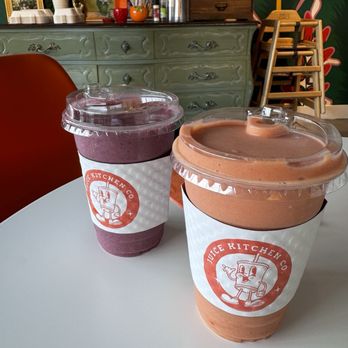 Juice Kitchen - Berry Breeze Smoothie & Vitamin Sea Smoothie - Juice Bars & Smoothies Near Me - Coral Springs, Florida Juice Kitchen - Berry Breeze Smoothie & Vitamin Sea Smoothie - Juice Bars & Smoothies Near Me - Coral Springs, Florida