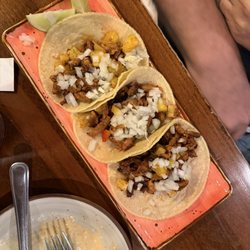 Don Maguey Mexican Restaurant - Tacos al pastor