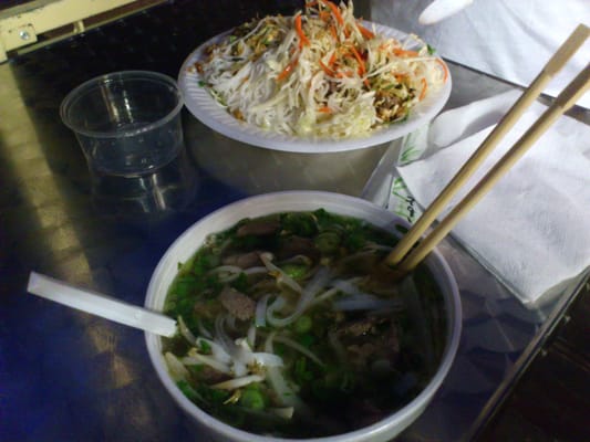 Pho Vietnam Tuan & Lan by null