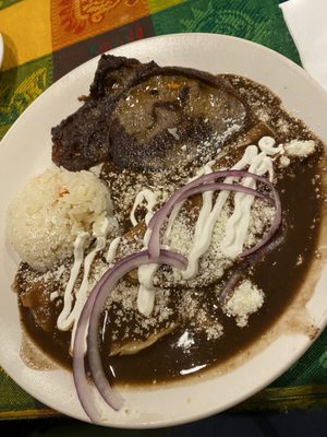Mole Del Rey by null
