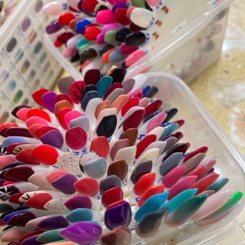Quarry Nails - Nail Salons Near Me - Hodgkins, Illinois