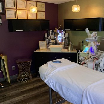 Esthetique Boutique - Treatment area - Skin Care Near Me - Studio City, California Esthetique Boutique - Treatment area - Skin Care Near Me - Studio City, California