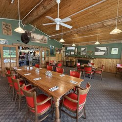 River Bend Restaurant & Saloon - Dining room