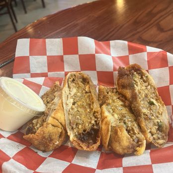 Wilma's Famous BBQ & Tavern - Jerk chicken egg rolls - Barbeque Near Me - Chicago, Illinois Wilma's Famous BBQ & Tavern - Jerk chicken egg rolls - Barbeque Near Me - Chicago, Illinois