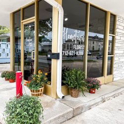 Hometown Florist - Shop entrance