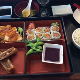 Spicy Salmon Crunch Roll