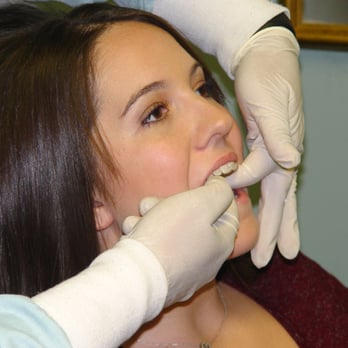 OC Cosmetic Dental Laboratory - Fitting a Talon or CLEARsplints best known for its instant fit. - General Dentistry Near Me - Orange, California OC Cosmetic Dental Laboratory - Fitting a Talon or CLEARsplints best known for its instant fit. - General Dentistry Near Me - Orange, California