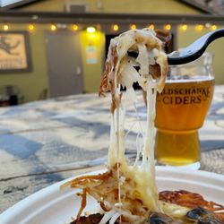 Waldschänke Ciders & Coffee - Cheesy potato pull