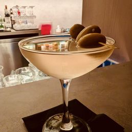 Dirty martini (Mahon gin, no vermouth) chilled to perfection! Dirty martini (Mahon gin, no vermouth) chilled to perfection!