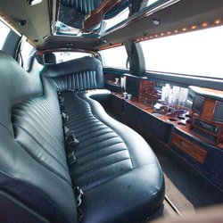 Al's Luxury Limousine Service - We have limos to rent for you!