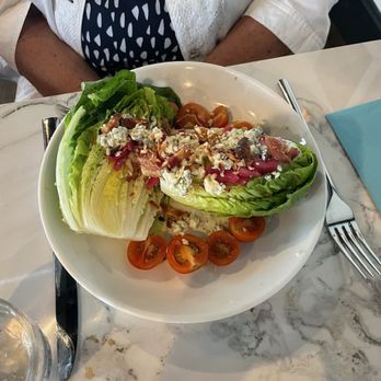 Casper’s Bistro - Wedge Salad - American Near Me - Goodlettsville, Tennessee