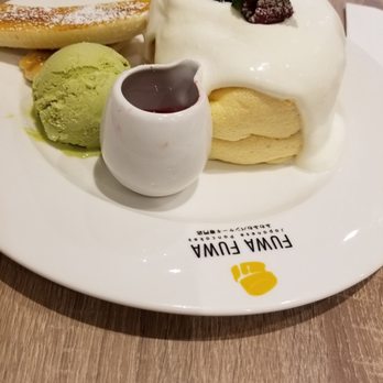 Fluffy Fluffy Dessert Cafe - Desserts Near Me - Toronto, Ontario Fluffy Fluffy Dessert Cafe - Desserts Near Me - Toronto, Ontario