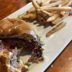 Longboards Olde Towne  - Longboards Burger