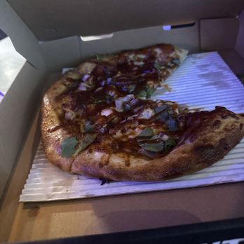Slasher Pizza - Bbq chicken pizza - Pizza Near Me - Riverside, California Slasher Pizza - Bbq chicken pizza - Pizza Near Me - Riverside, California