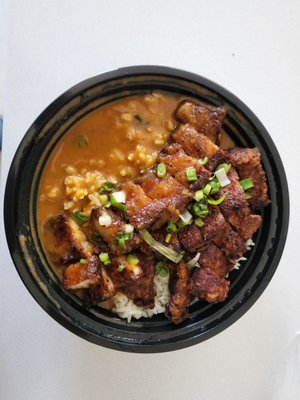 Aroy Ver Thai Bite the food truck by null