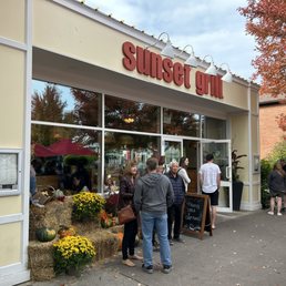 Exterior outside entrance of Sunset Grill - Niagara-on-the-Lake, Ontario Exterior outside entrance of Sunset Grill - Niagara-on-the-Lake, Ontario