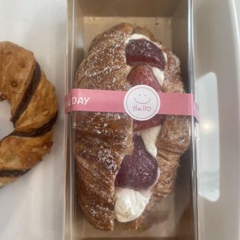 Tous Les Jours - Mines aka me aka FAVORITE - Bakeries Near Me - Stevenson Ranch, California Tous Les Jours - Mines aka me aka FAVORITE - Bakeries Near Me - Stevenson Ranch, California