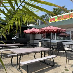 Mi Hungry BBQ & Jamaican Cuisine
