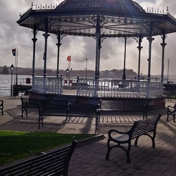 Titanic Trail Guided Walking Tour - JFK park - Historical Tours Near Me - Cobh, Colorado
