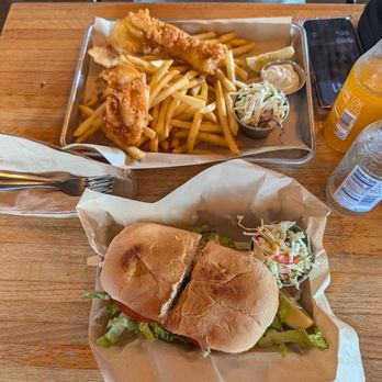 Mitch's Seafood - Opah Grilled Fish Sandwich & Fish Sandwich Chips - Seafood Near Me - San Diego, California