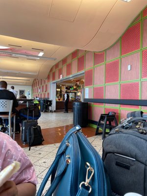 Billy Goat Tavern (Ohare Airport- Concourse C) by null