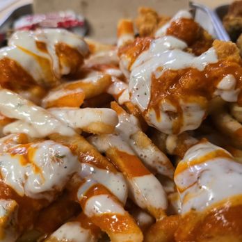 Wing Zone - Loaded boneless chicken with ranch and buffalo sause. - Chicken Wings Near Me - Bellflower, California