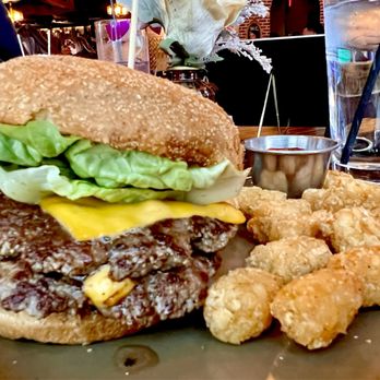 Bosscat Kitchen & Libations - Burger - New American Near Me - Woodlands, Texas Bosscat Kitchen & Libations - Burger - New American Near Me - Woodlands, Texas